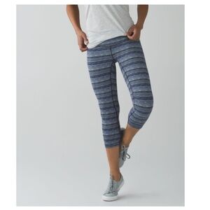 LULULEMON Wunder Under Crop III 21 1/2” Space Dye Twist Sapphire Blue Multi SZ 8